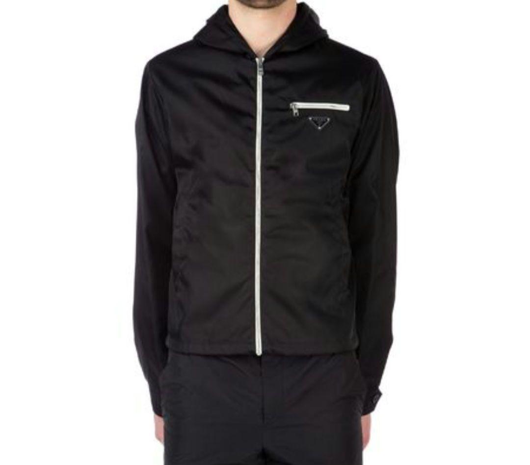PRADA ナイロンジャケット 三角ロゴ