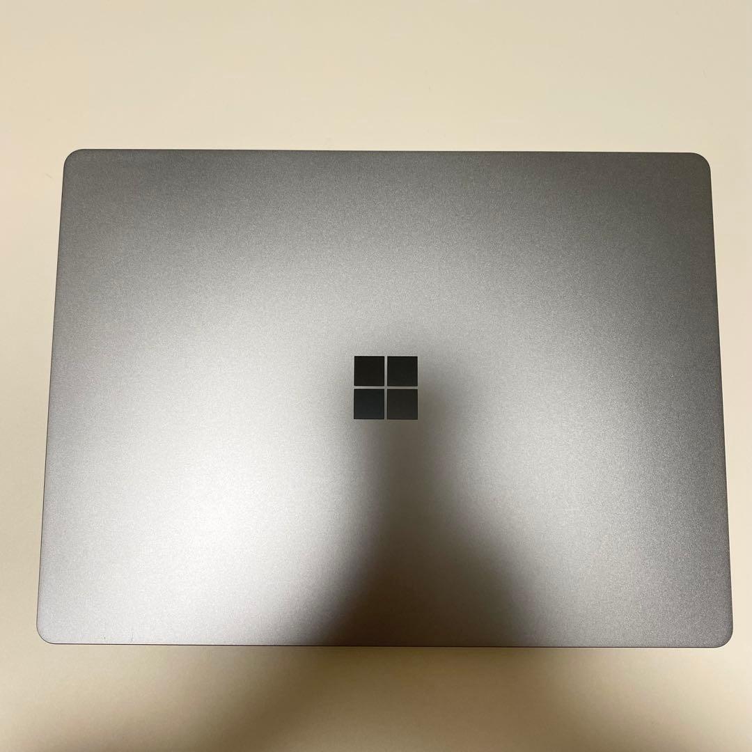 Microsoft Surface Laptop Go アイスブルー THJ-…