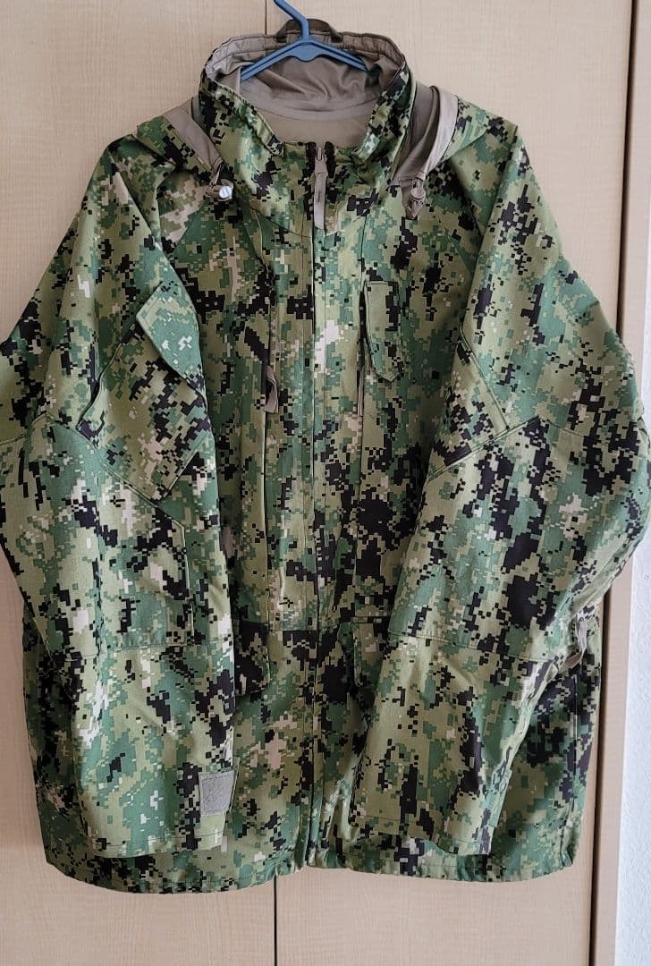 【米軍放出品】NWU 迷彩制服、防水ジャケットパーカー、L/R