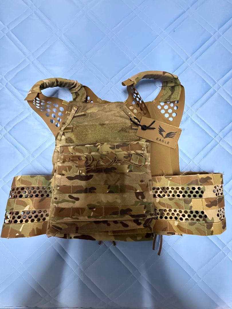 実物　EAGLE ULV プレートキャリア