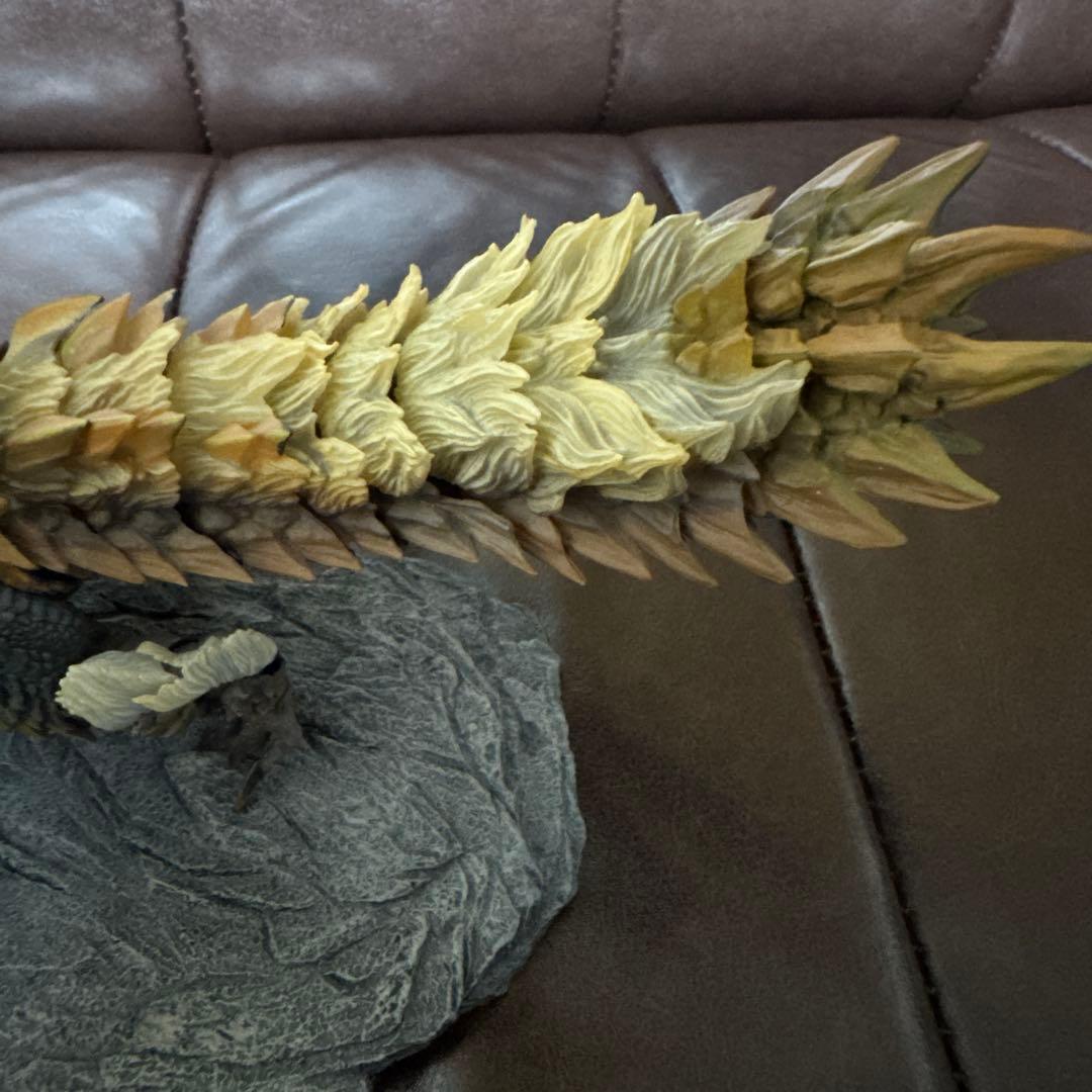 ネ*ル様 ジンオウガ フィギュア S.H.MonsterArts Zinogre