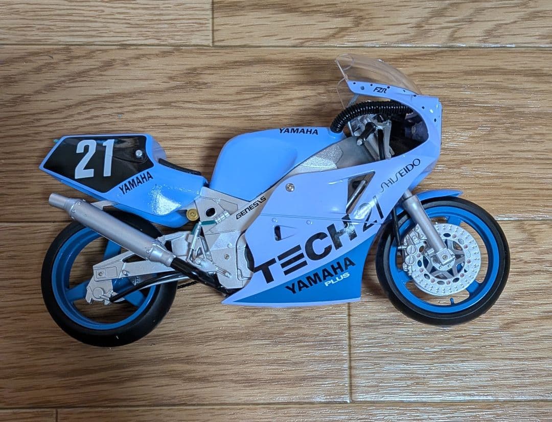 YAMAHA FZR 750 TECH21 1/12スケール - メルカリ