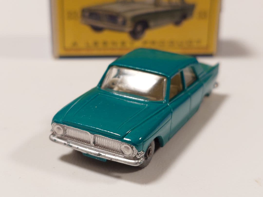 MATCHBOX 　No.33 FORD ZEPHYR Ⅲ