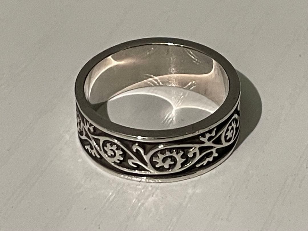 【TK】GARNI VINE PATTERN RING シルバーリング GARNI - Vine Pattern Ring / ブラック | Tempt