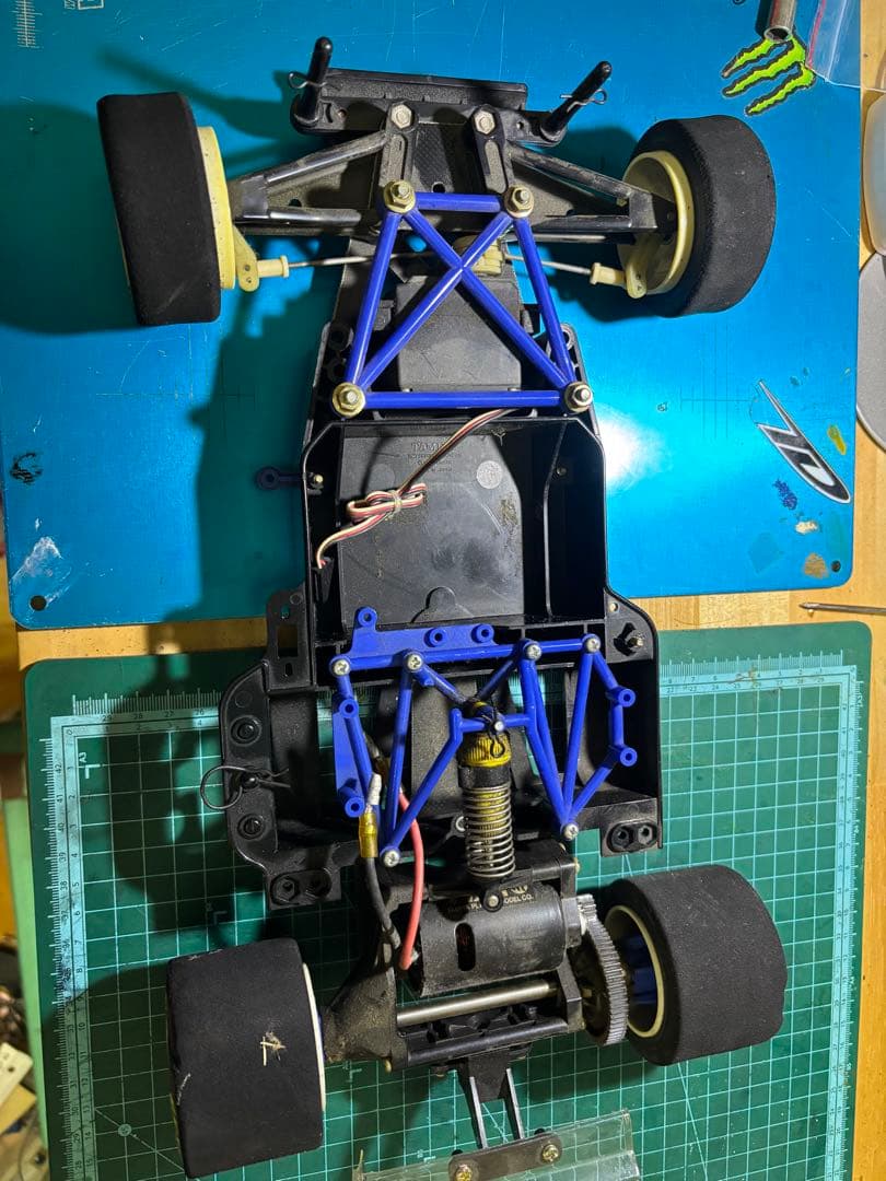 ホビーラジコン シャーシ