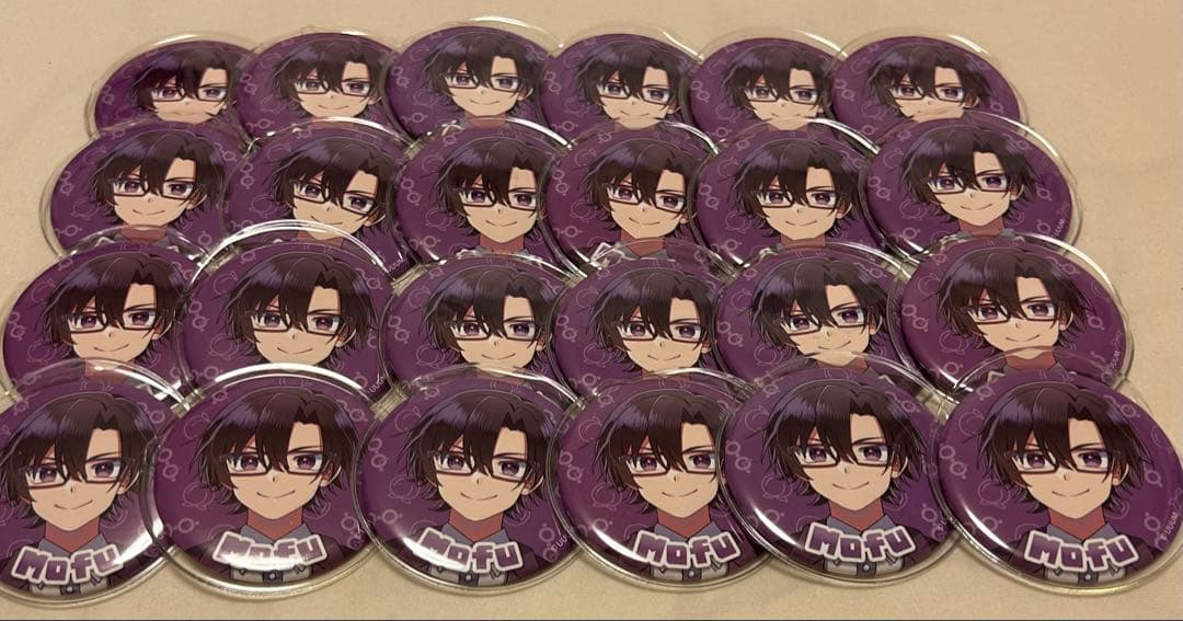 カラフルピーチ【もふ】缶バッジまとめ売り 75個 - メルカリ