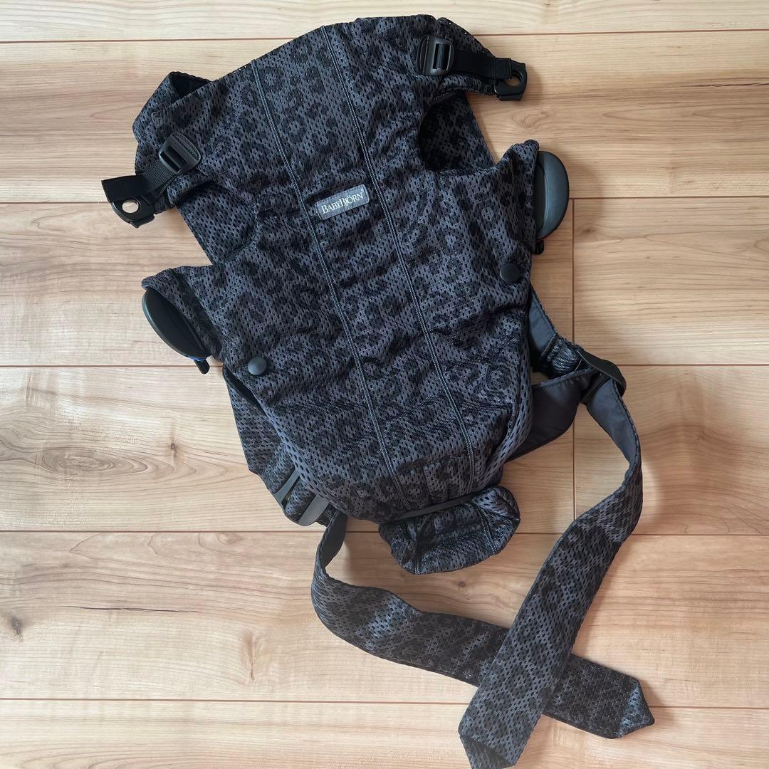 ベビービョルン mini レオパード柄