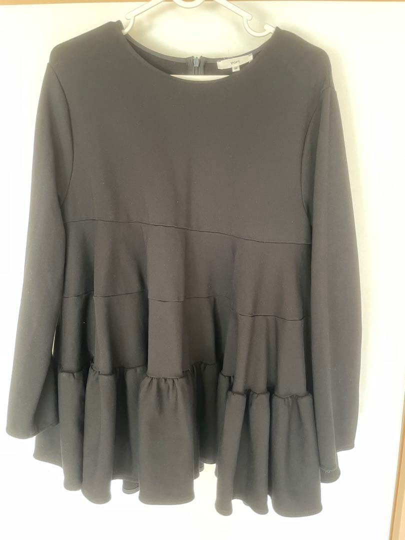 ぬくぬくティアードフリルブラウス　38 ブラック　数回着用