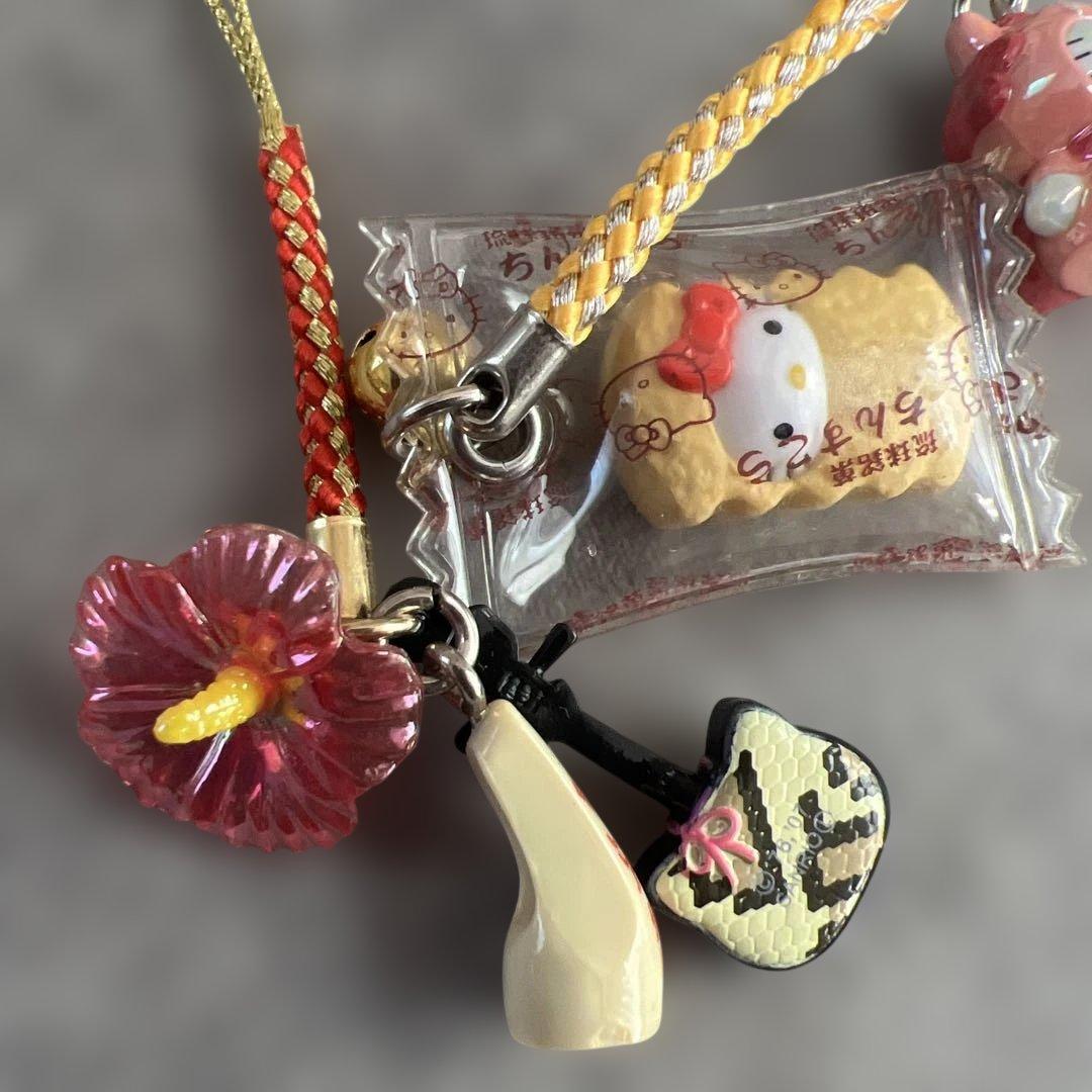 沖縄限定⭐︎ご当地キティまとめ売り - メルカリ