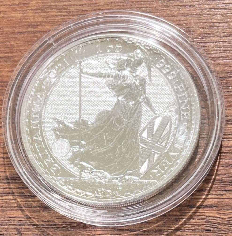2021 年 1oz シルバー ブリタニア コイン イギリス エリザベス - メルカリ