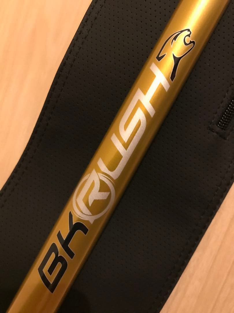 マコト。超絶レア　新品未使用品　predator bk rush gold