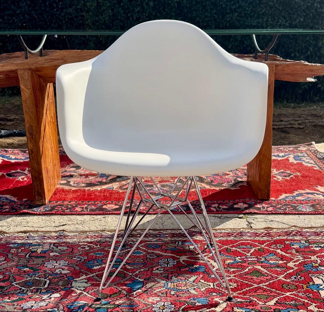 超美品 ハーマンミラー イームズ シェルアームチェア ワイヤーベース 白