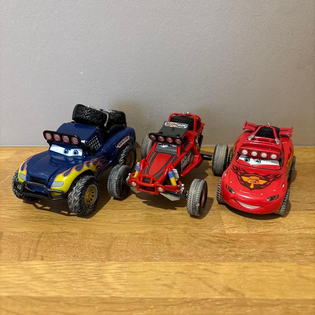 香港ディズニーランド　カーズ　週末値下げ