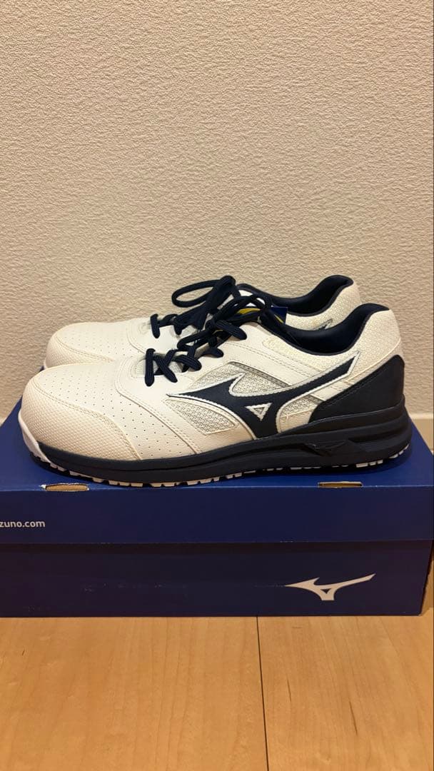 Mizuno Almighty LS 2 11L 26.5cm安全靴