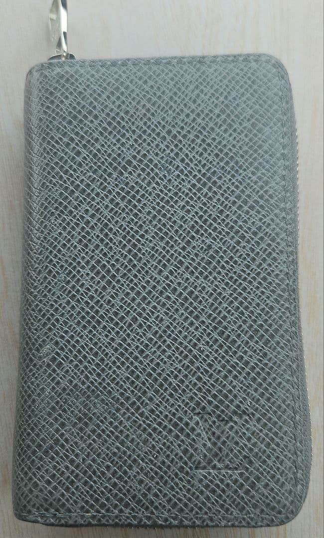 ★極美品★ルイヴィトン　タイガ　 ジッピーパース　小銭入れ