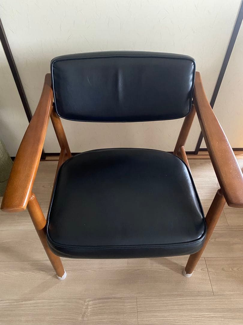 カリモク60 Dチェア スタンダードブラック