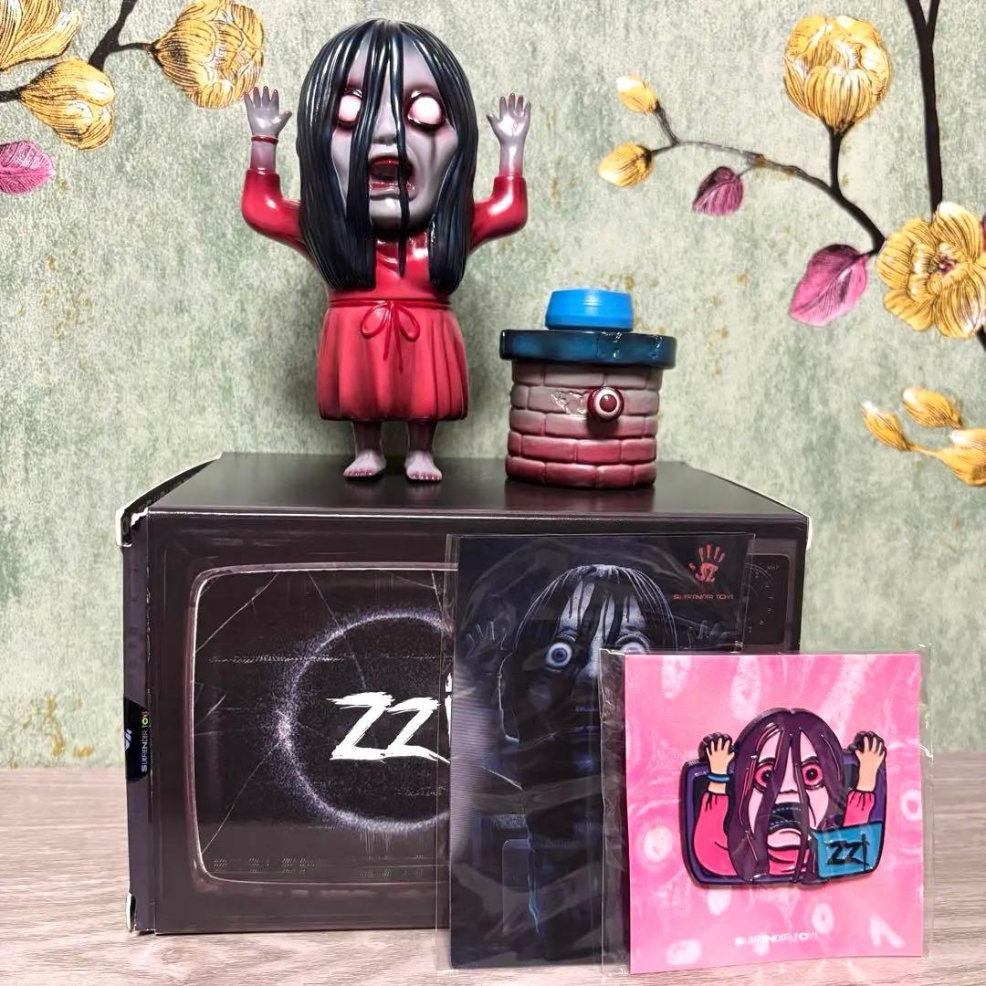 SURREDER TOYS 『Zzi』 ソフビ インディーズ