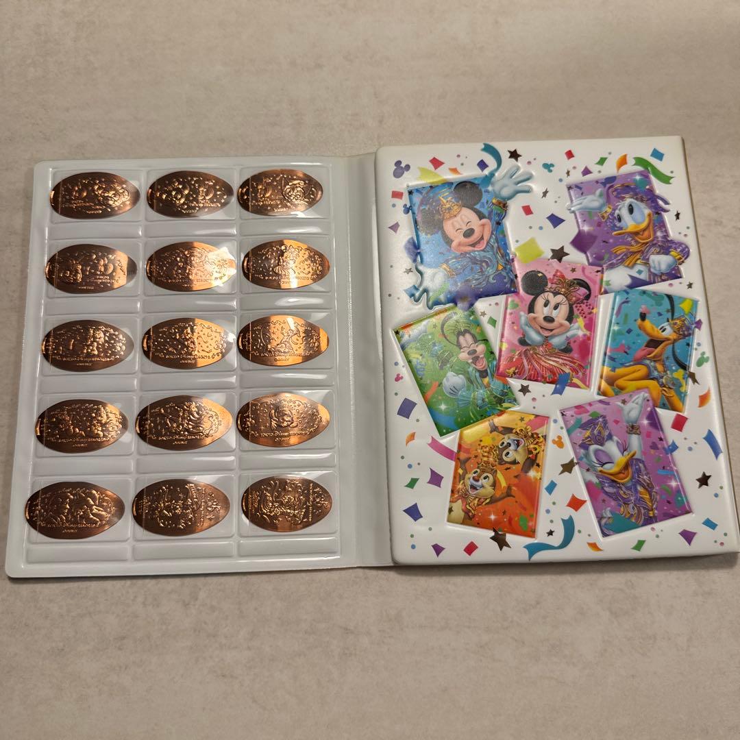 東京ディズニーリゾート 35周年スーベニアメダルケース - メルカリ