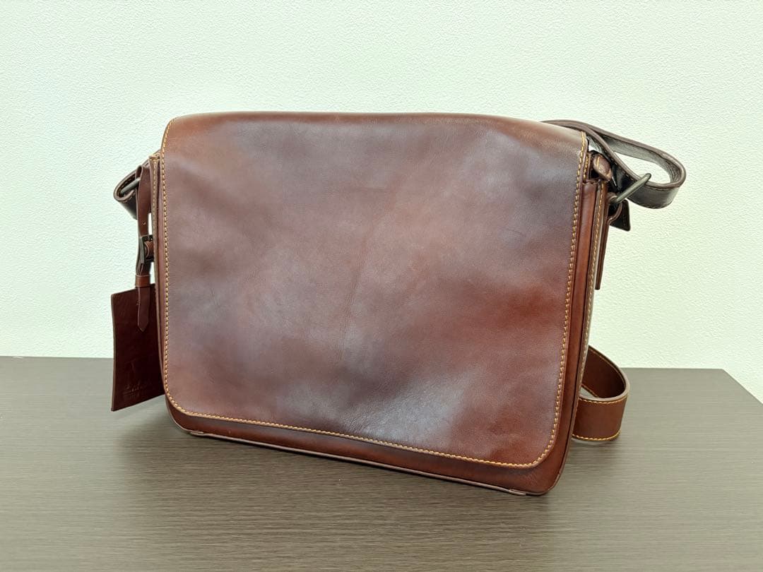 マザーハウス　アンティーク B5 ショルダー