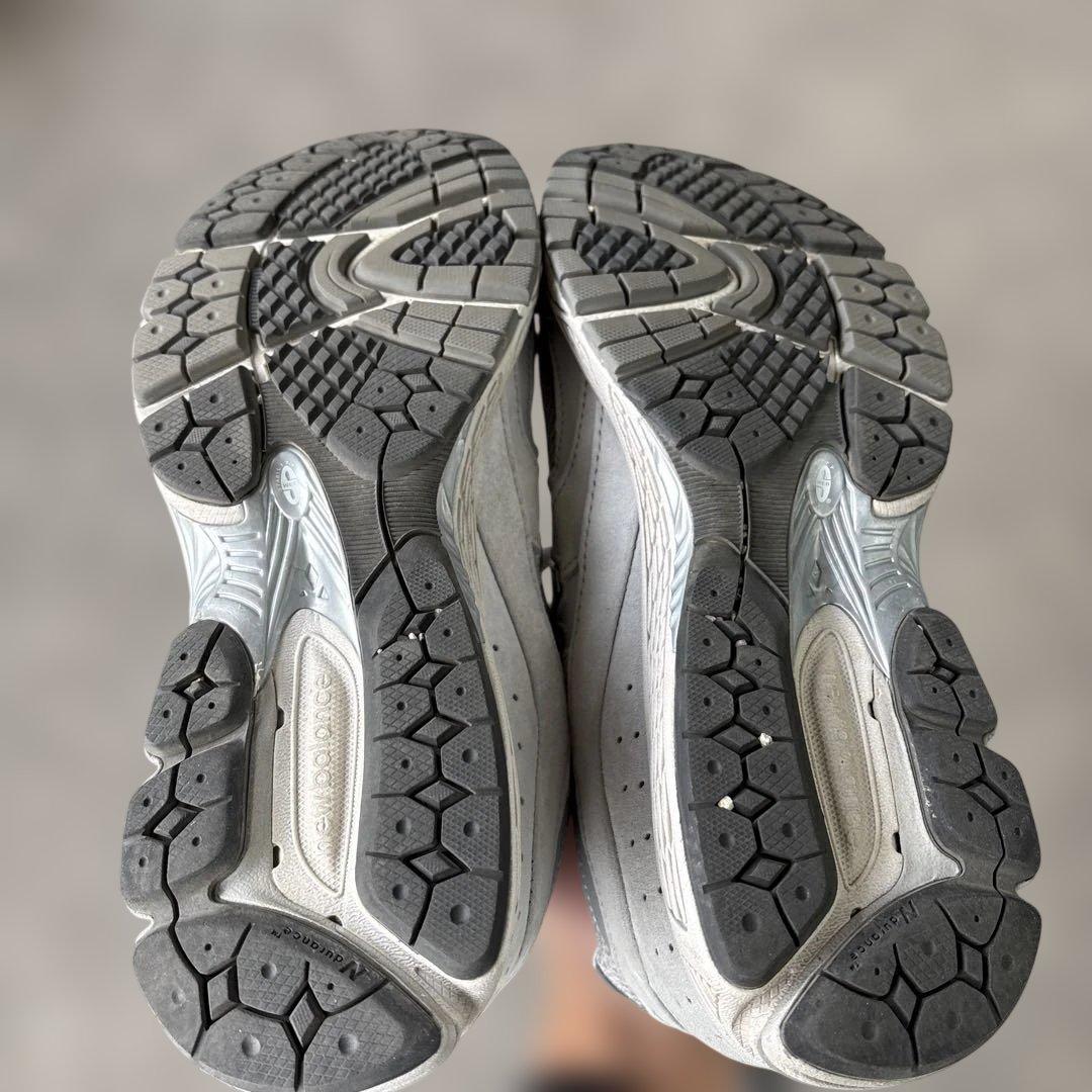 New Balance 2002R グレー スニーカー　28.5cm