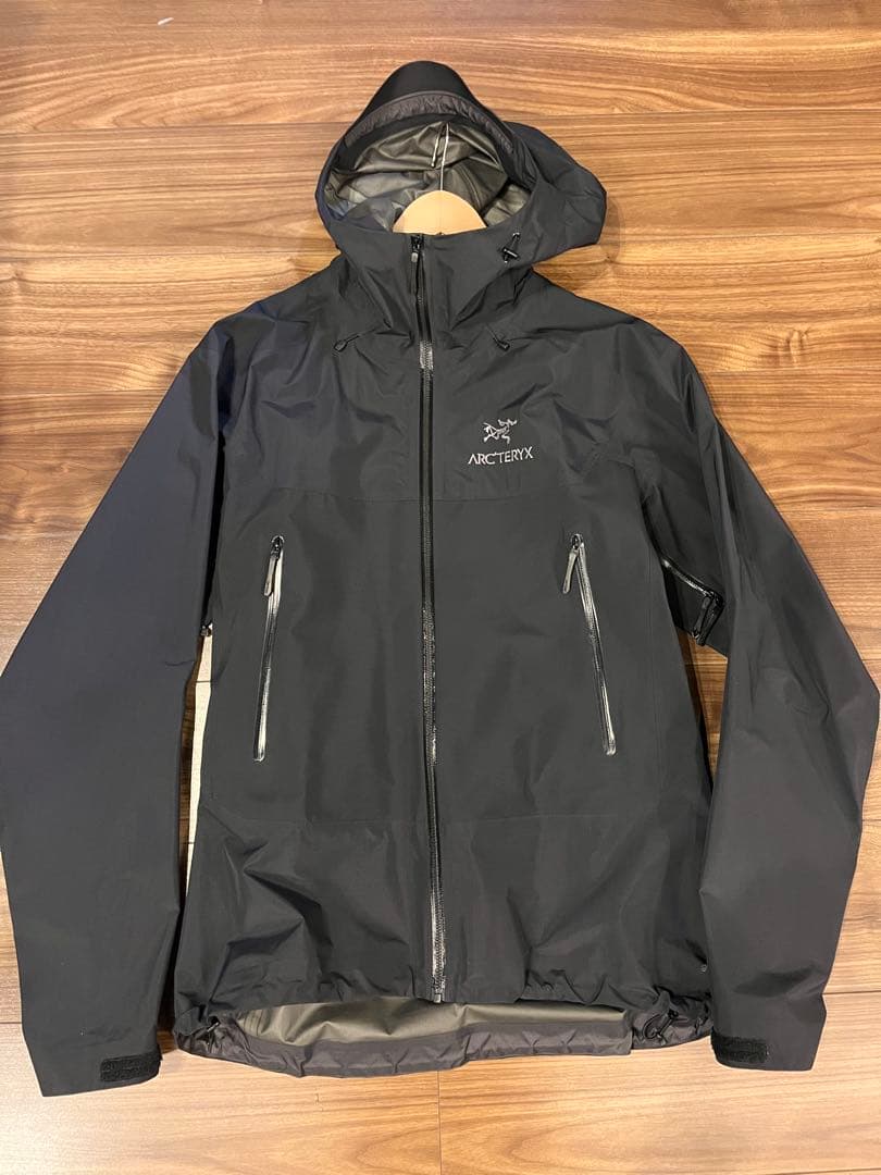 ARC'TERYX Beta SL Hybrid Jacket（M） ARC'TERYX / Beta SL Hybrid Jacket (BLACK) | BENCH