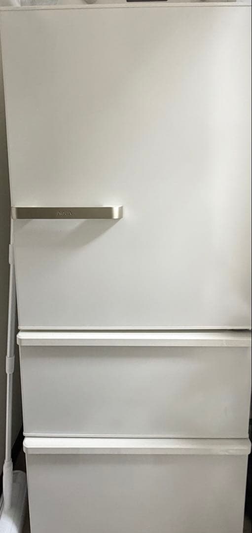 ｓ*．様 AQUA ノンフロン冷蔵庫 AQR-27K(W) 270L 冷蔵庫 ブライトシルバー AQR-27K-S [272L /3ドア /右開きタイプ