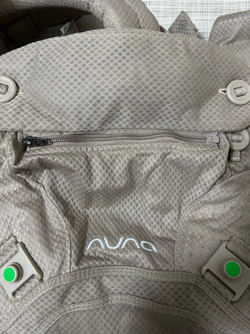NUNA cudl™ clik 抱っこ紐 マッシュルーム
