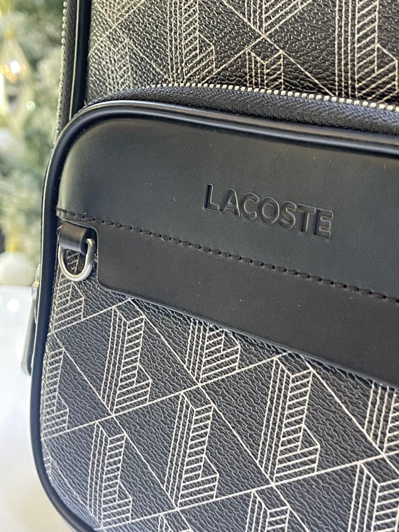 LACOSTE ラコステ メンズ ボディバッグ 黒 モノグラム 未使用 ブラック