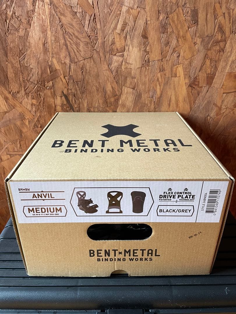 超美品　BENT L ANVIL ビンディング MEDIUM