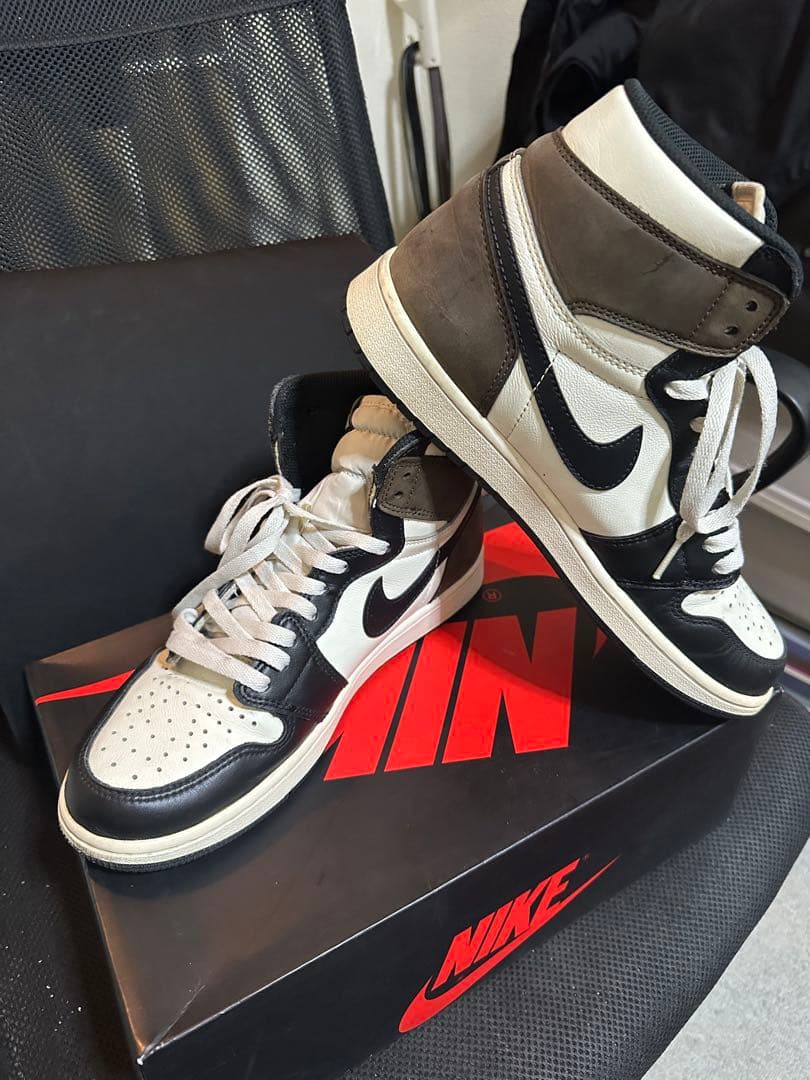 NIKE Air Jordan 1 ホワイト/ブラック