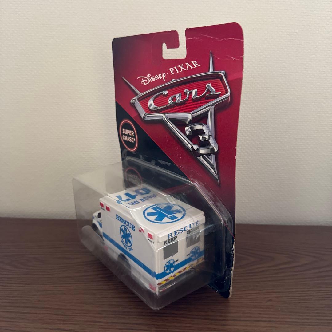 Disney Pixar Cars 3 ミニカー 救急車 Super Chase - メルカリ