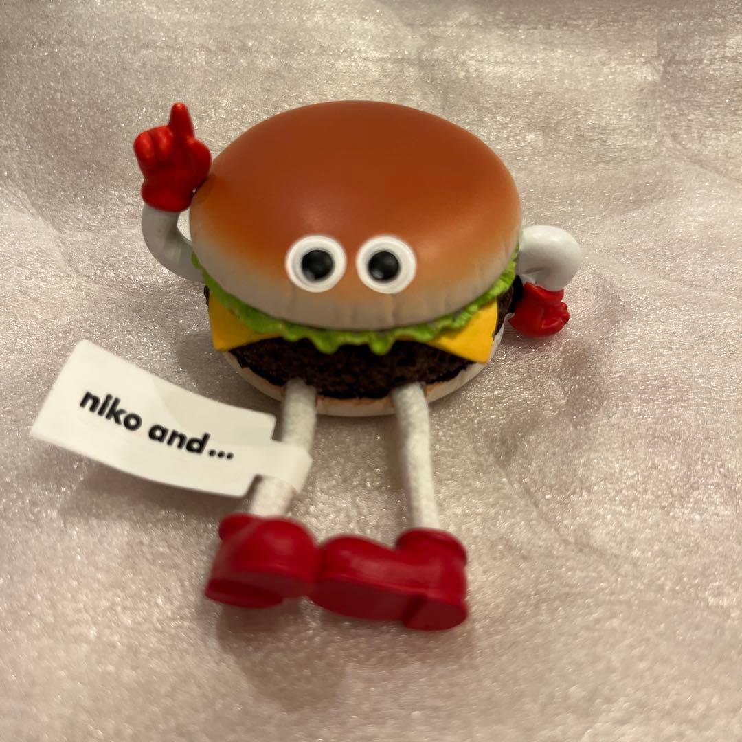 ニコアンド フレーバーズ ハンバーガー フィギュア オブジェ - メルカリ