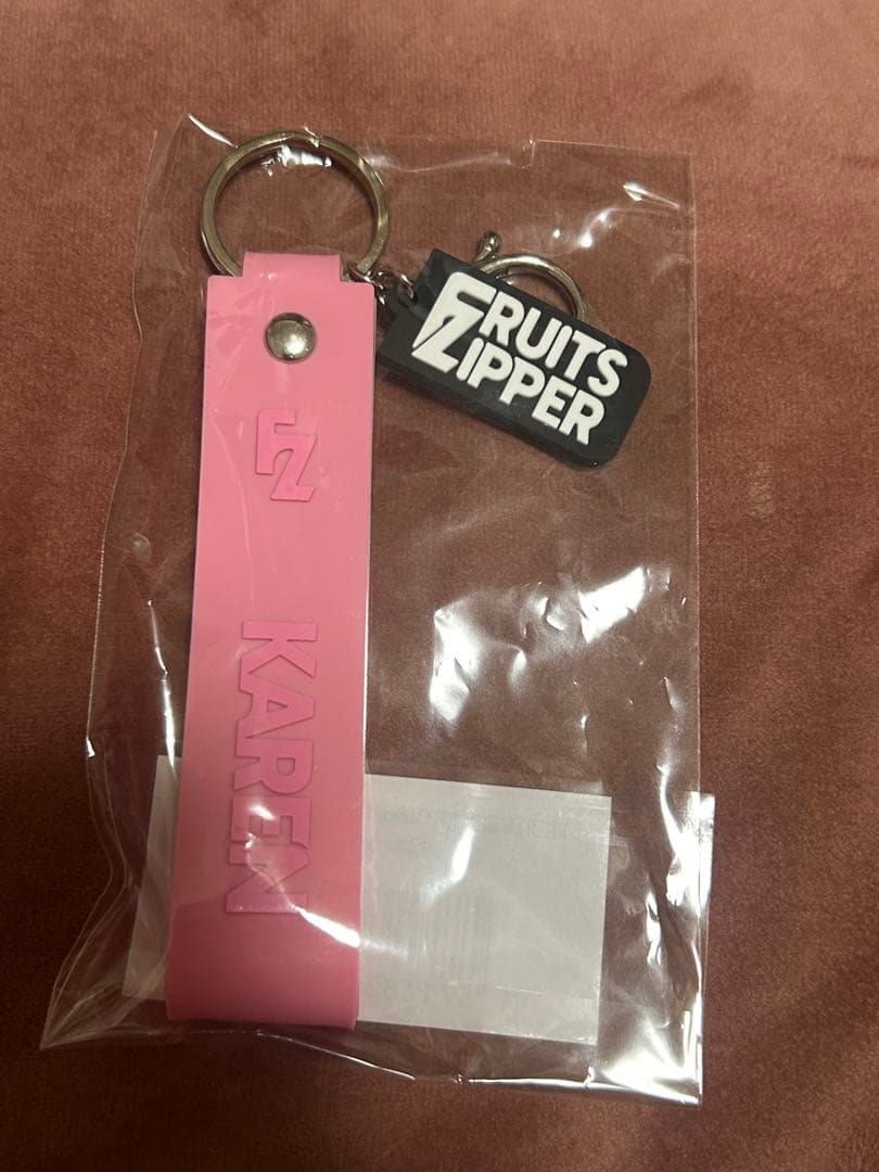 FRUITS ZIPPER official 松本かれん ペンライトストラップ - メルカリ