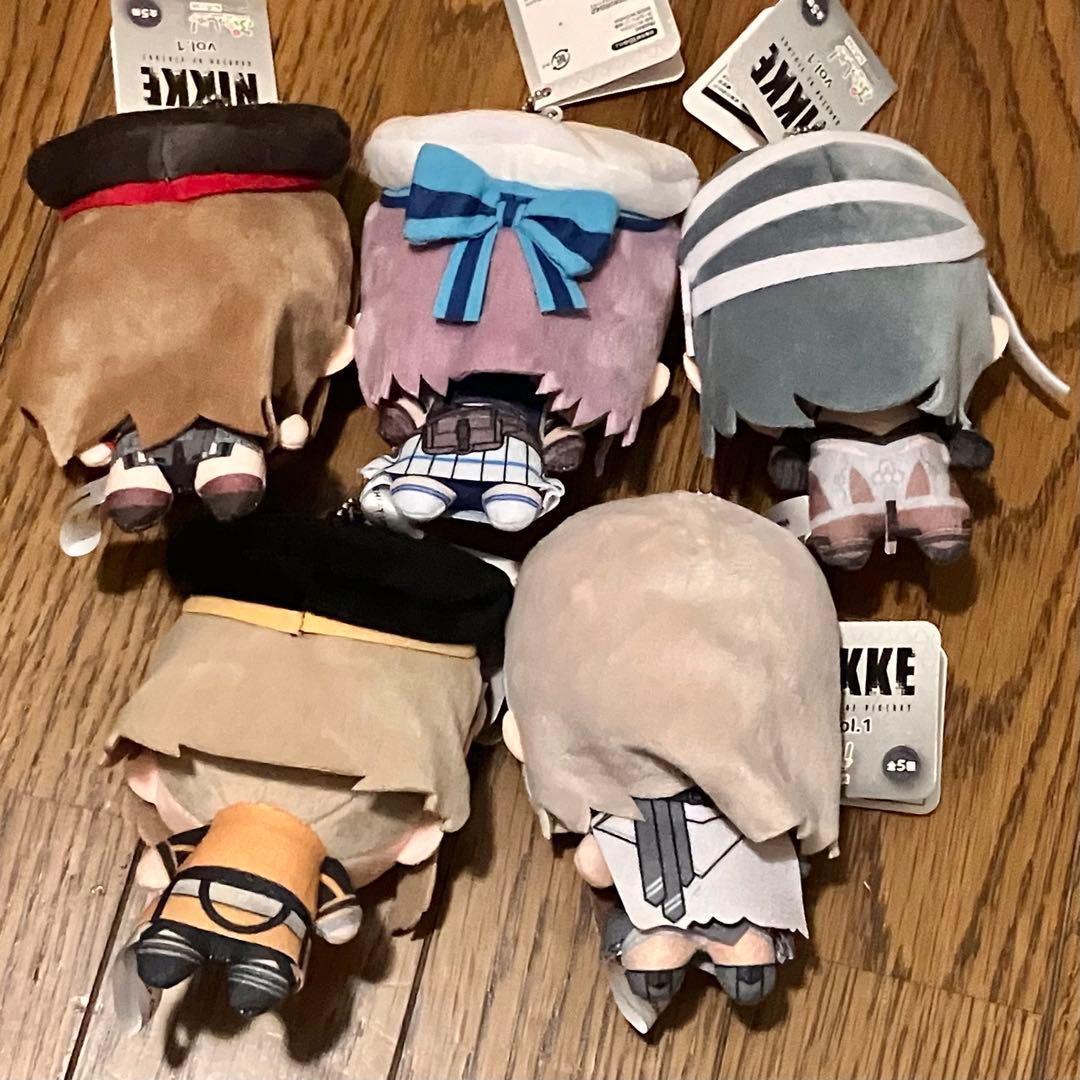 勝利の女神：NIKKE ニケ ぷちっしゅ！ vol.1 5種 全種 セット - メルカリ