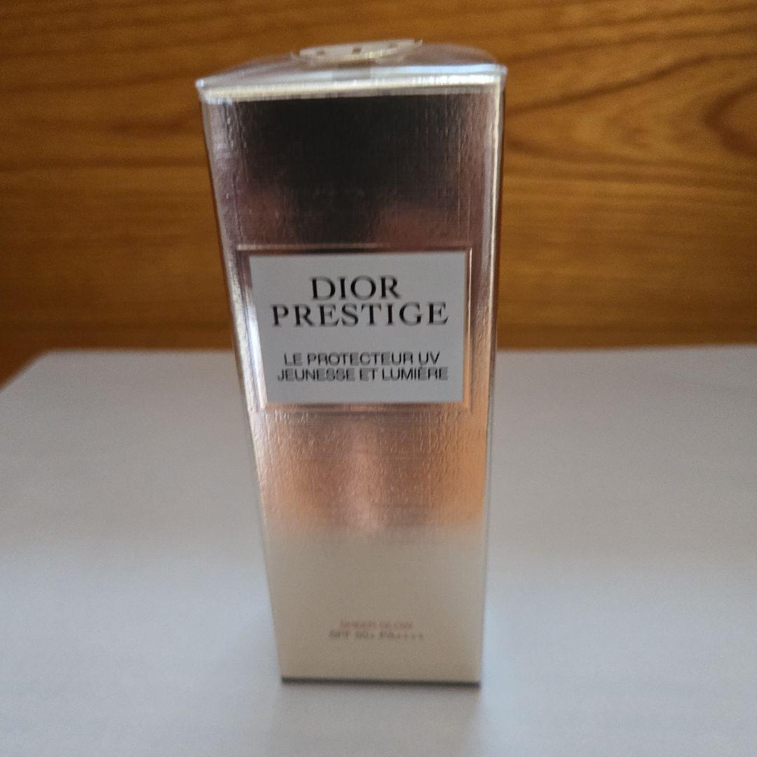 ディオール プレステージ　ル　プロテクターUV ルミエル シアーグロー 30ml