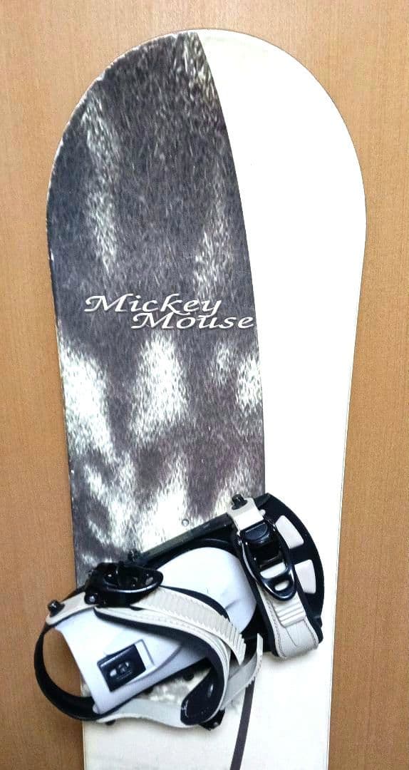 Disney＆Heart MickeyMouse スノーボード - メルカリ
