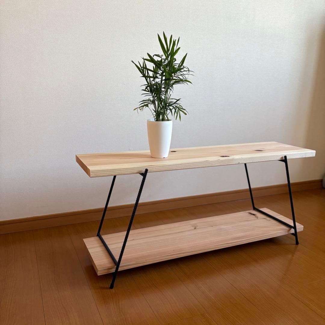 無垢板　アイアンシェルフ　イベント什器　テキーラレッグ　飾り棚　オープンシェルフ