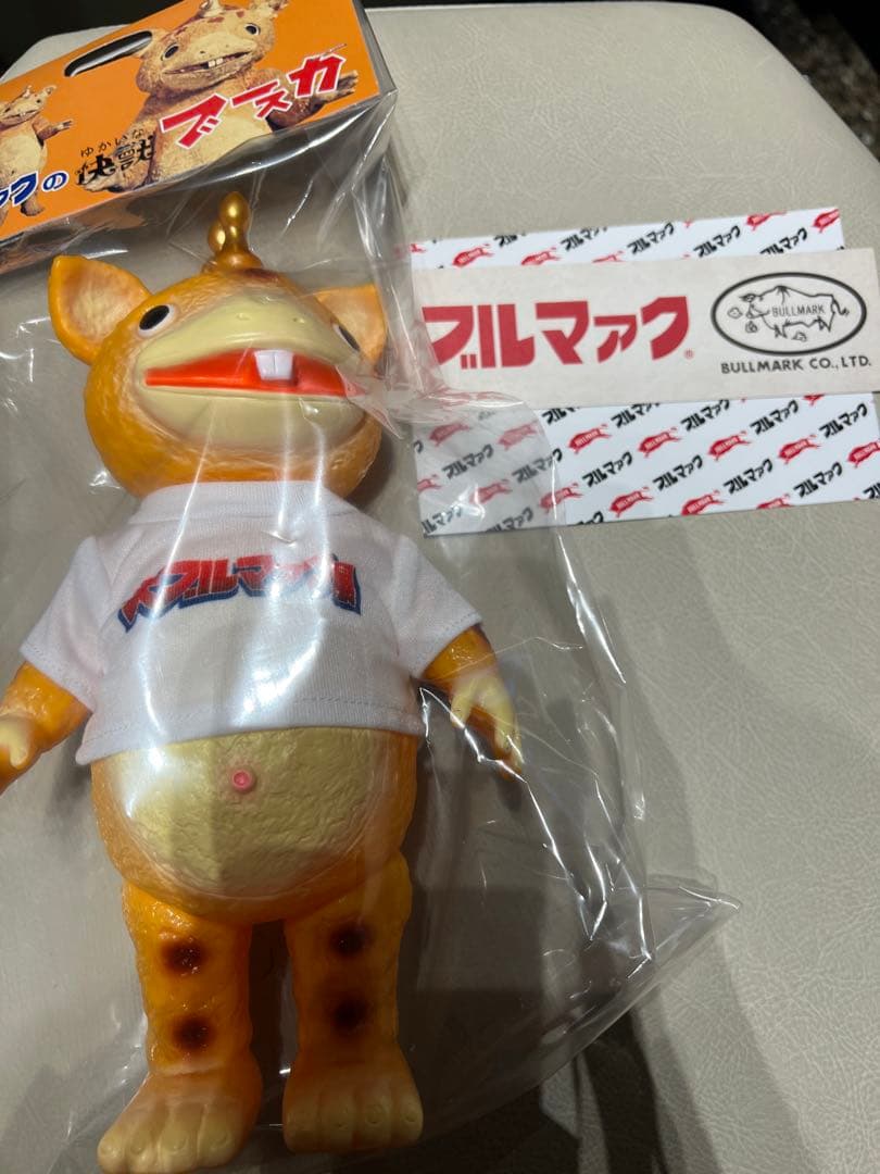 大ブルマァク展限定カラー快獣ブースカ Tシャツ付き 新品未開封 - メルカリ