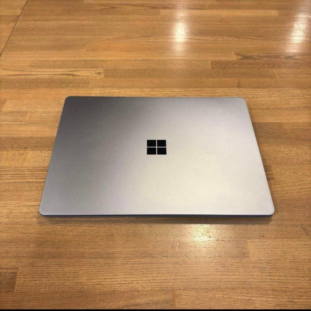 【美品】Surface Laptop Go 3 Core i5 プラチナ 箱付