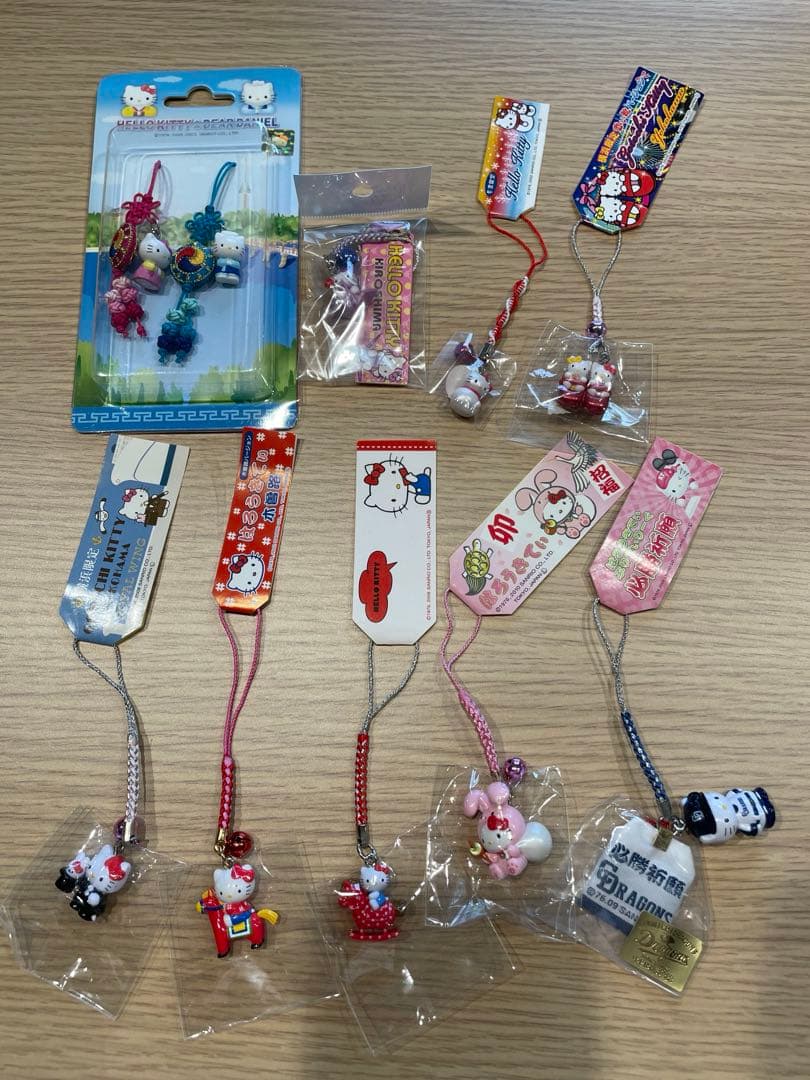 ハローキティ ご当地キティ　ストラップ 9個セット