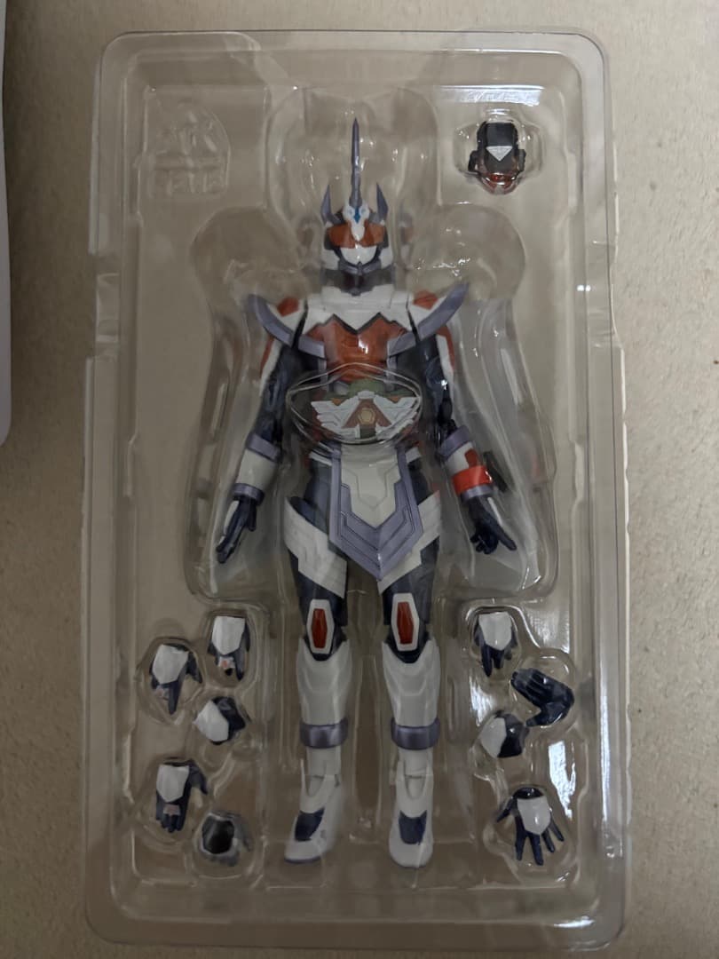 S.H.Figuarts 仮面ライダーマジェード サンユニコーン