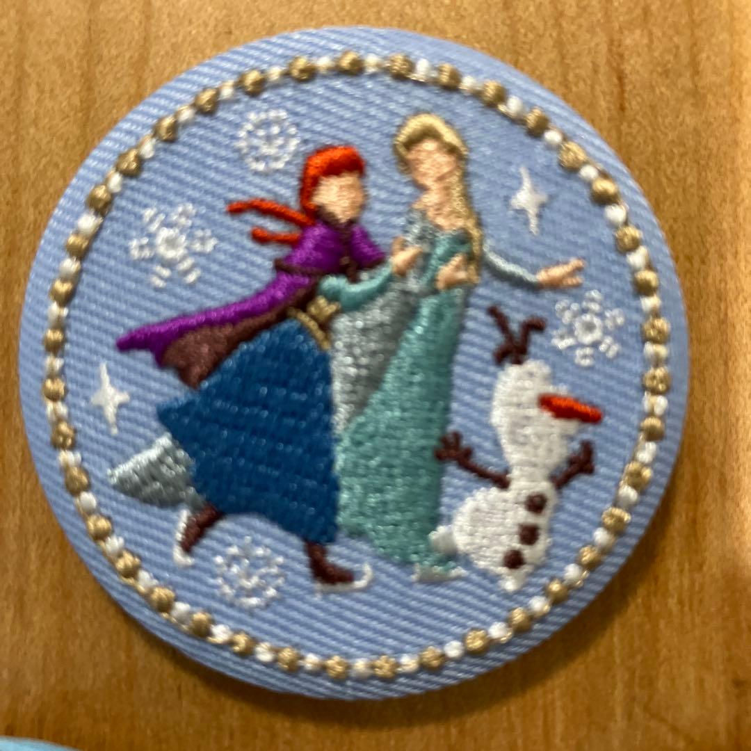 ☆おまけ付き☆ディズニー刺繍缶バッジ15個コンプリートセット - メルカリ
