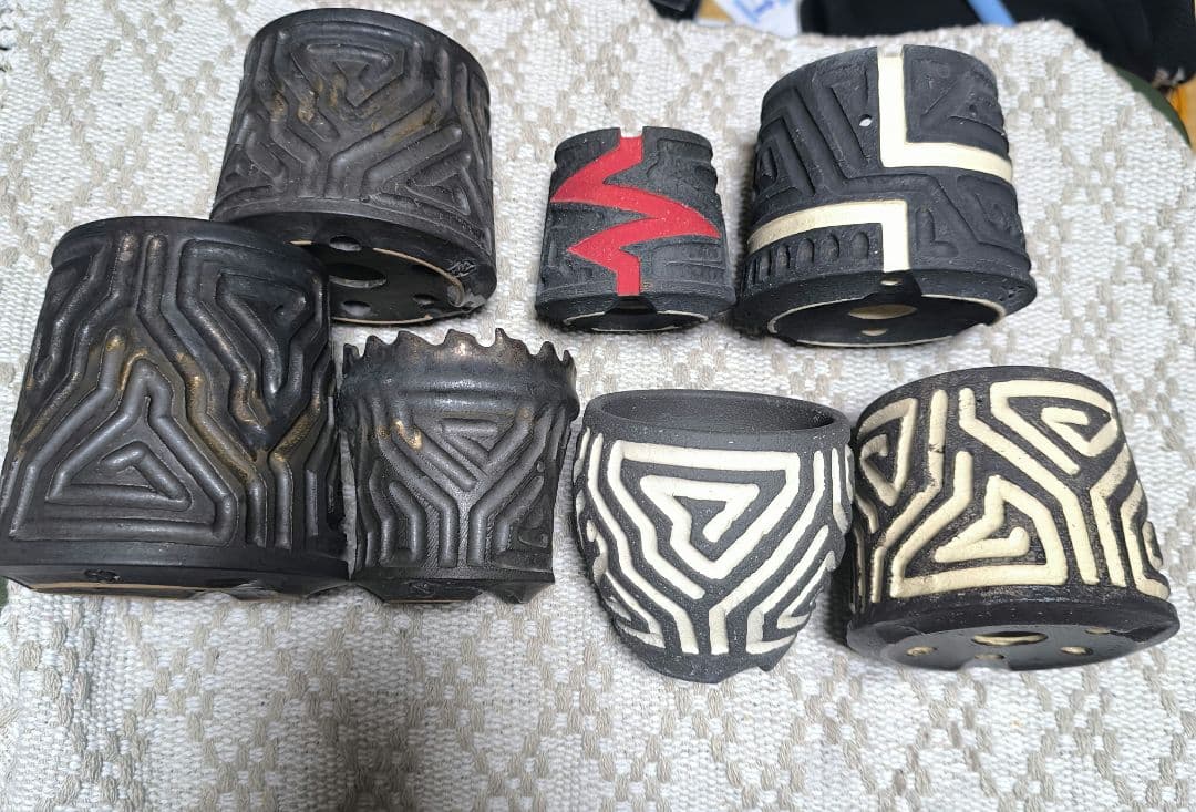 〜大幅値引き中〜根本峻吾 陶器鉢 鉢 アガベ 塊根 灌木等 根本峻吾 作品 S.N POT type.round【 爪牙 / 堕天 / 月光 ver. 】