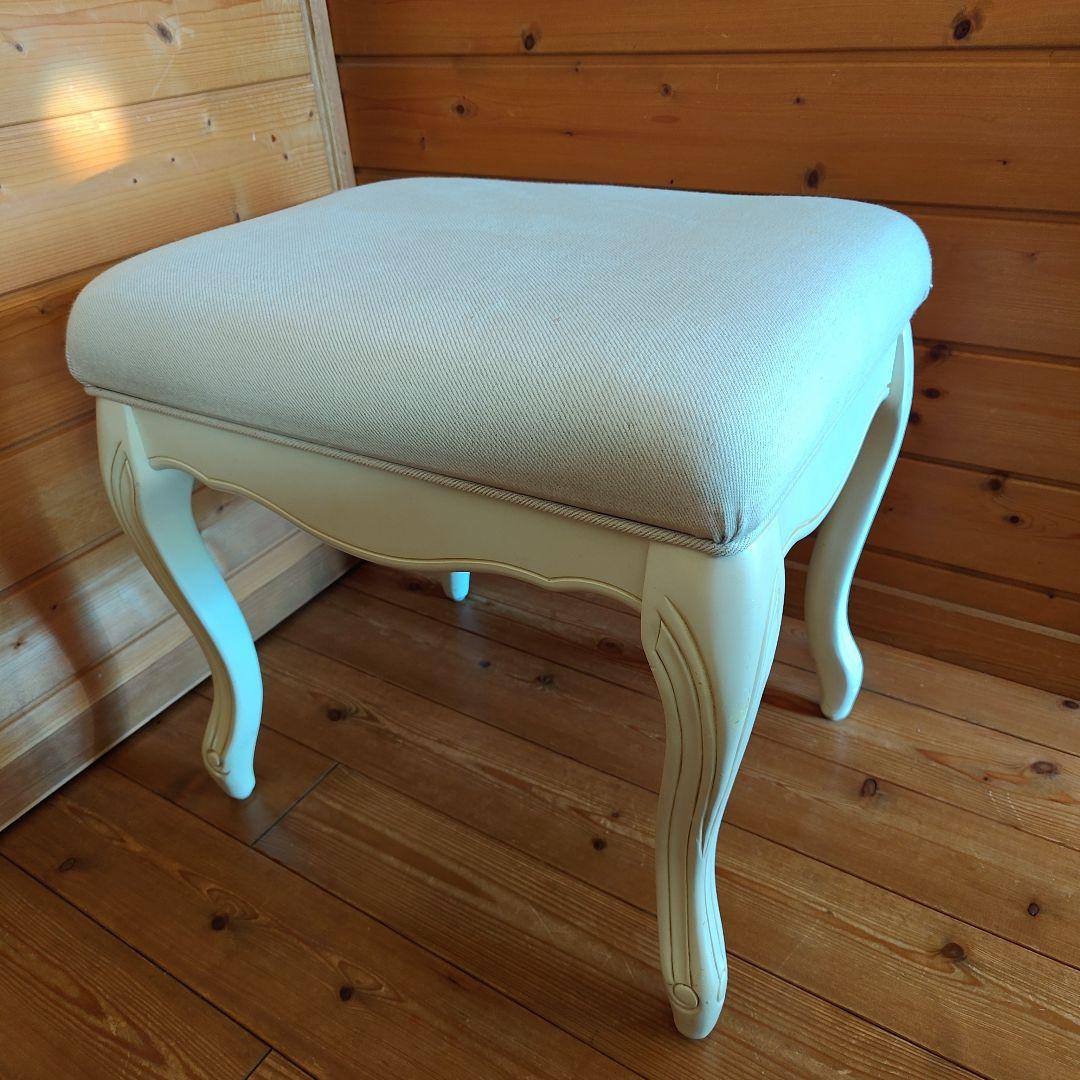 希少✨ローラアシュレイ　チェア　送料込み LAURA ASHLEY(ローラアシュレイ) RUBIE(ルビー) ダイニングチェアー