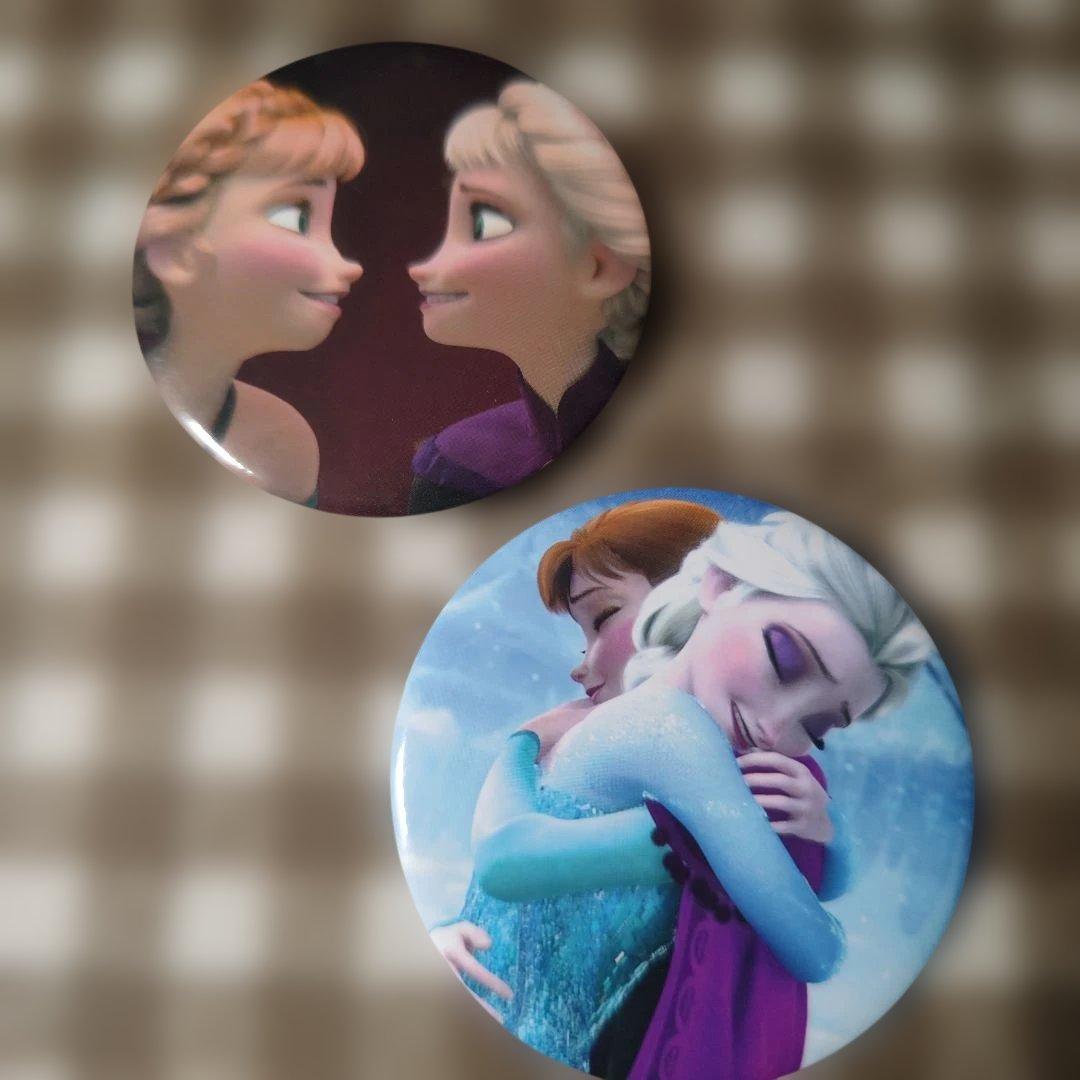 アナと雪の女王 缶バッジ 2個セット - メルカリ