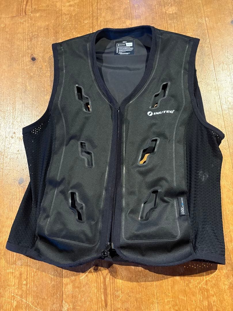 INUTEQ 冷却ベスト サイズM 黒