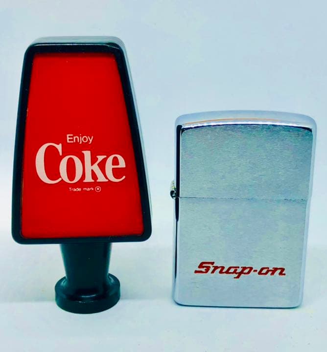 USA☆コカコーラ☆ベンディングマシン☆ハンドルノブ・vintage当時物 Coca Cola（コカコーラ） 自動販売機型 エンボスティンサイン