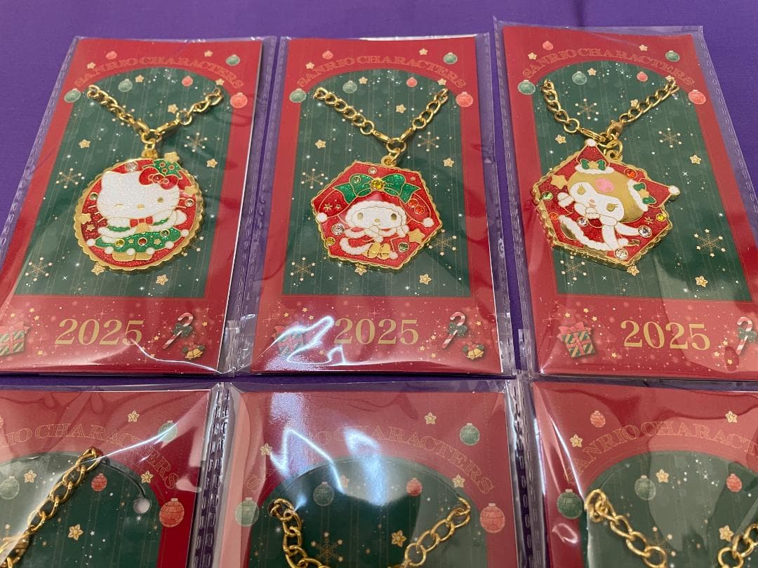 サンリオ クリスマス限定ノベルティ キラキラチャーム 6種セット