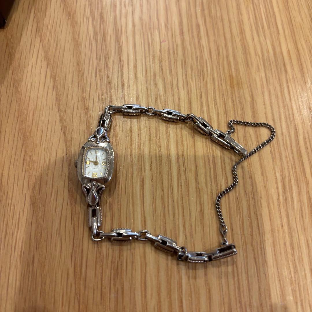 アガット　agete ブレスレット時計　箱無し