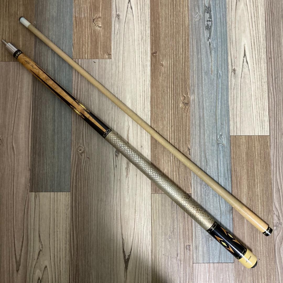 Lucasi ルカシー キュー バディ・ホールモデル Buddy Hall - メルカリ